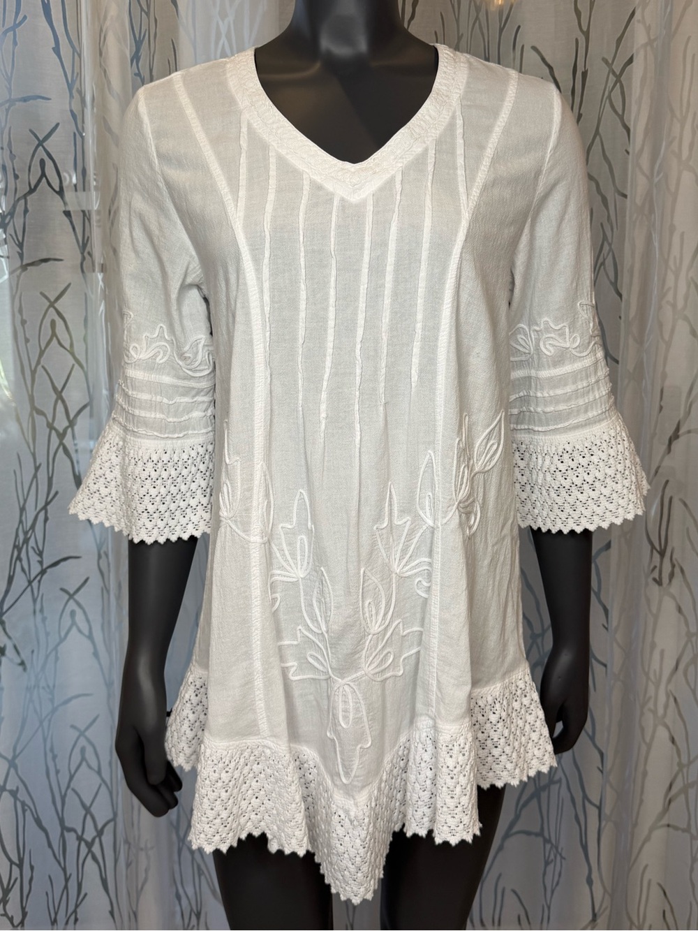 Gretty Zueger Olenka V-Neck 3/4 Sleeve 100% Cotton Tunic Crochet Trim Size M